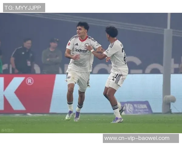 法兰克福近期疯狂进球大战即将迎战拜仁引发关注 法兰克福近期疯狂进球大战即将迎战拜仁引发关注