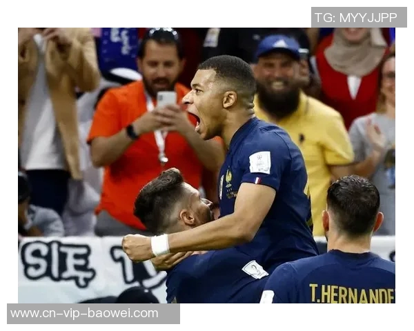 科纳特为加盟皇马努力学习西语与姆巴佩训练互动 科纳特为加盟皇马努力学习西语与姆巴佩训练互动