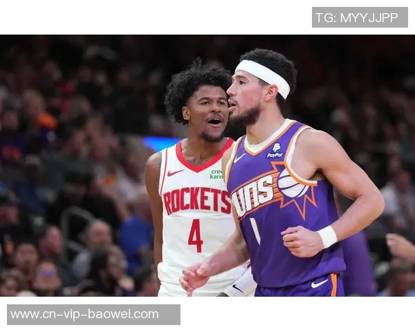 布克全力以赴砍下38分却难救主球队失利表现令人心疼 布克全力以赴砍下38分却难救主球队失利表现令人心疼