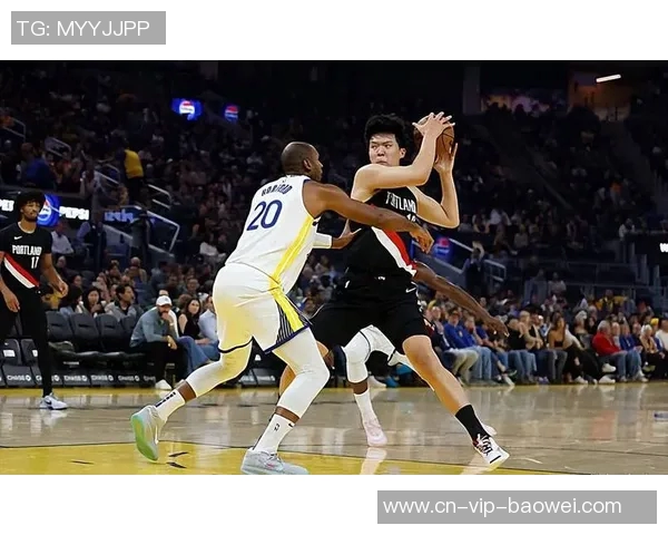 杨瀚森第三节短暂出场两分钟未能触球因掩护犯规被迫下场休息