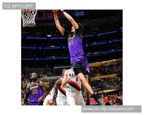 西蒙斯关键时刻爆发五记三分助力球队拿下21分4篮板5助攻2抢断